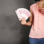 Strategi Atur Keuangan bagi Anda yang Terpaksa “Menambah Utang”