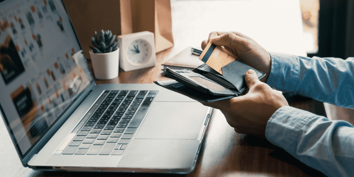 Kartu Kredit vs Debit Persamaan Perbedaan